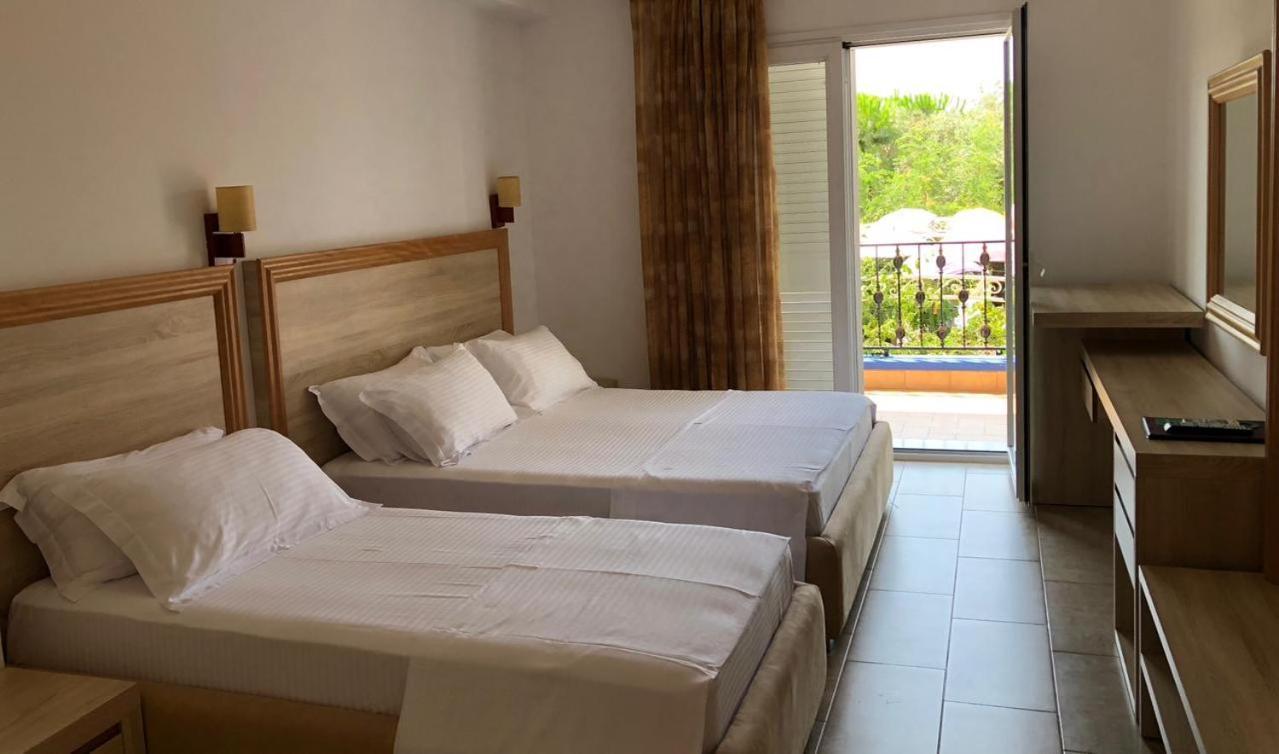 Exclusive Greccia Inn Dhërmi Exteriör bild