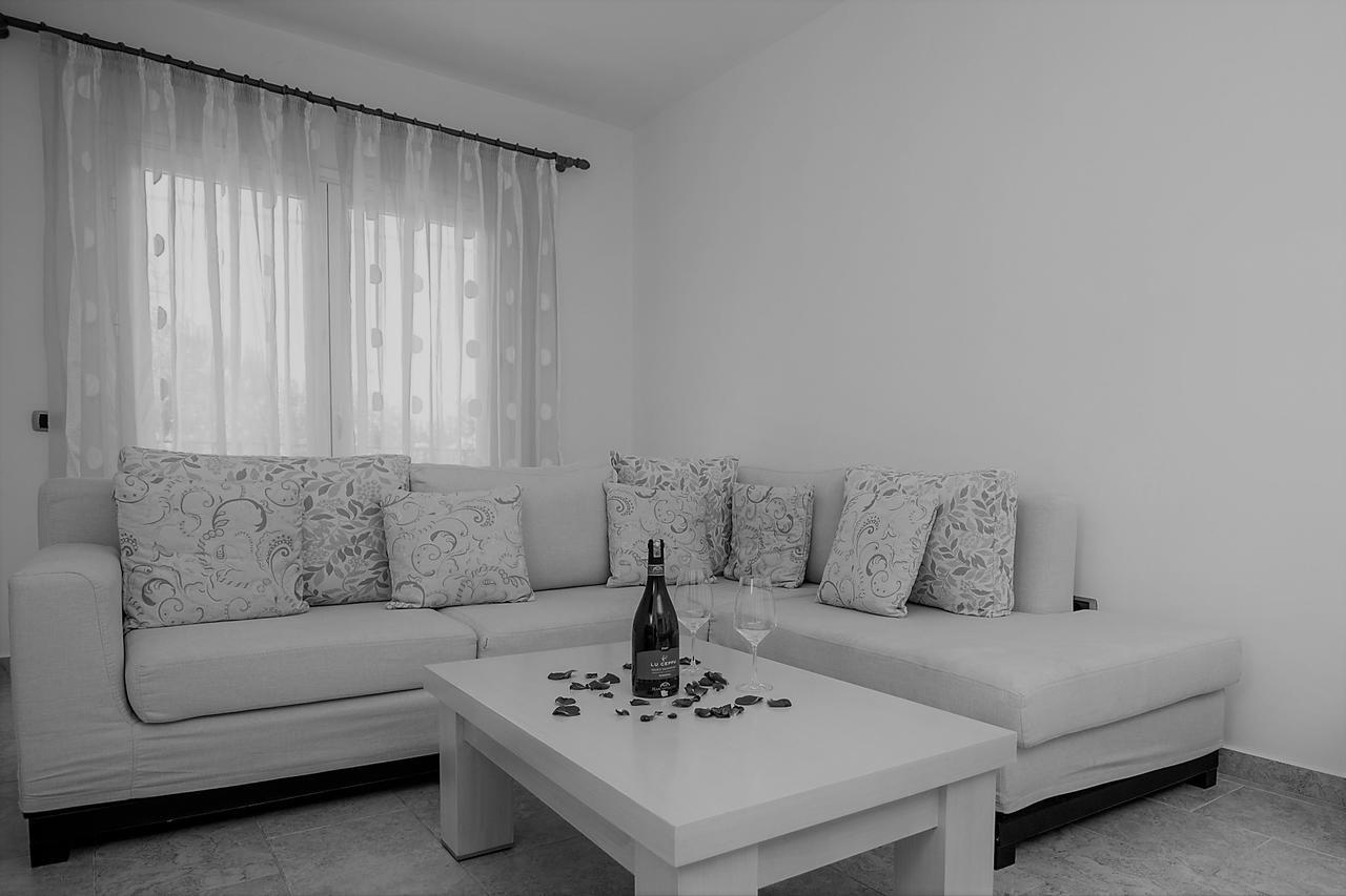 Exclusive Greccia Inn Dhërmi Exteriör bild